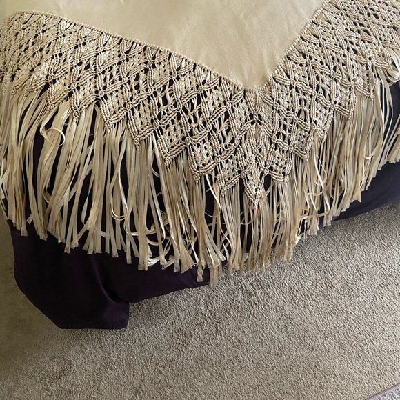 Glamour is the word for this shawl - Picture 2 of 6